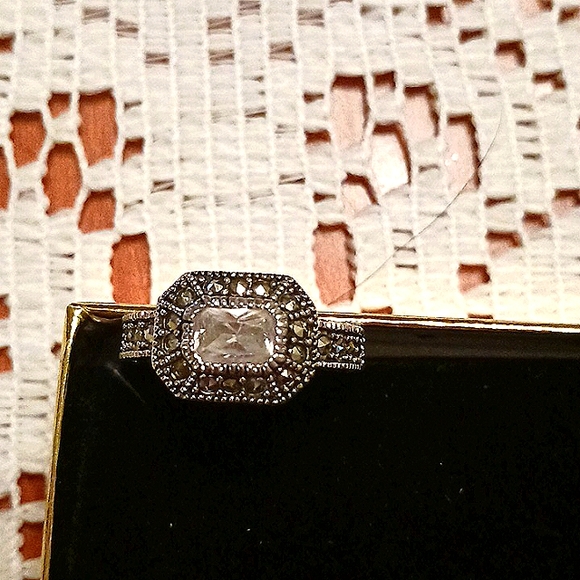 CZ accent ring - Picture 3 of 4